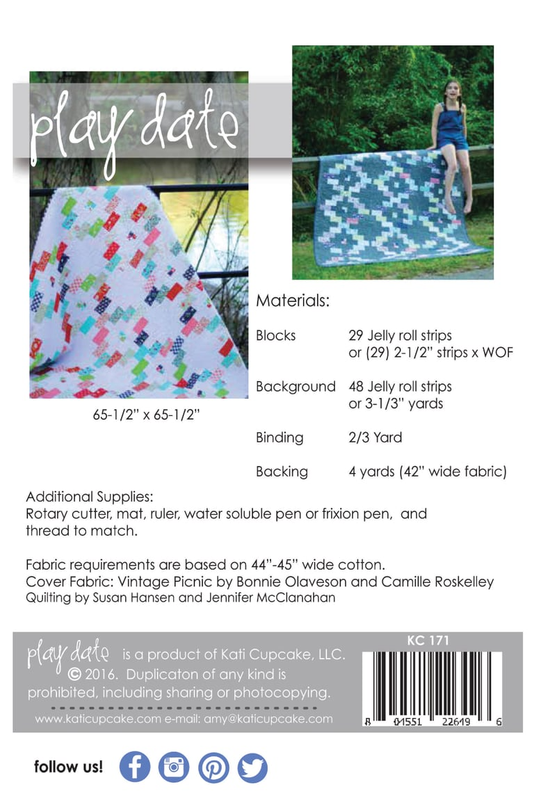 Quilt pattern packaging with quilt images and material requirements.